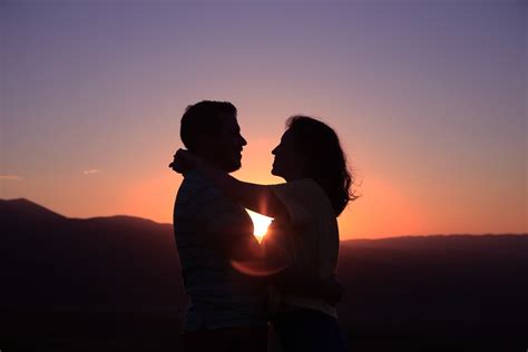 liefde ontvangen|12 Tekenen & Signalen Van Echte, Ware Liefde (Verrassend)